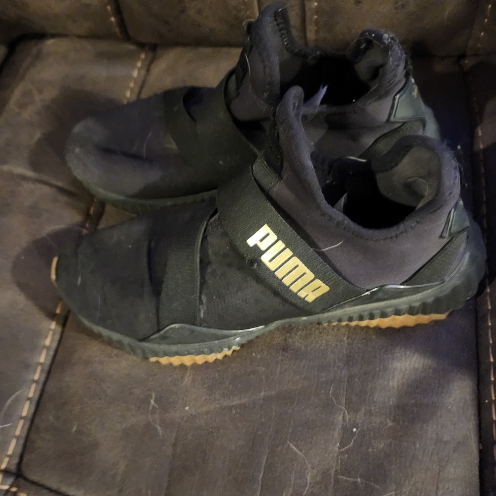 Gently Loved Puma Defy Mid Women's Training Shoes - Size 8
